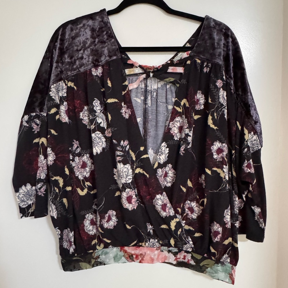 Floral V-Neck Dolman